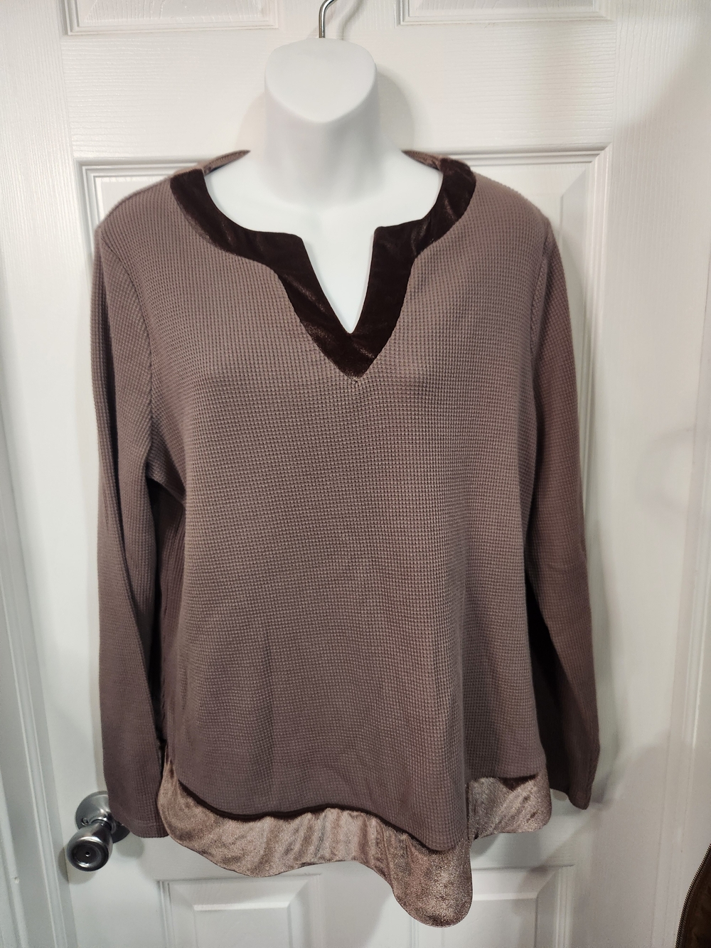 Waffle Knit Layered-Look Pullover Long Sleeve Taupe Brown Size Large